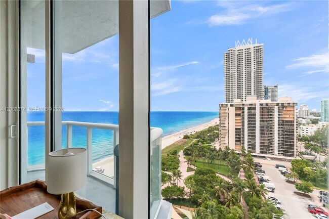 Building Photo - 6515 Collins Ave