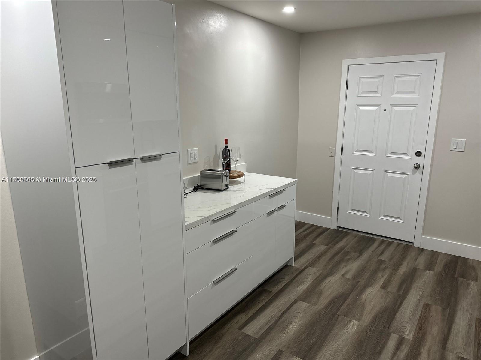 SO FLO Real Estate Group 1770 E Las Olas Blvd Unit 502 - 1770 E Las Olas Blvd