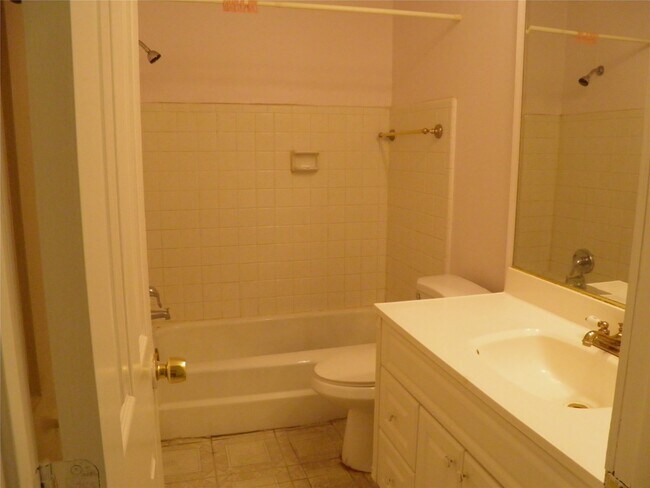 Building Photo - 8827 Neff St