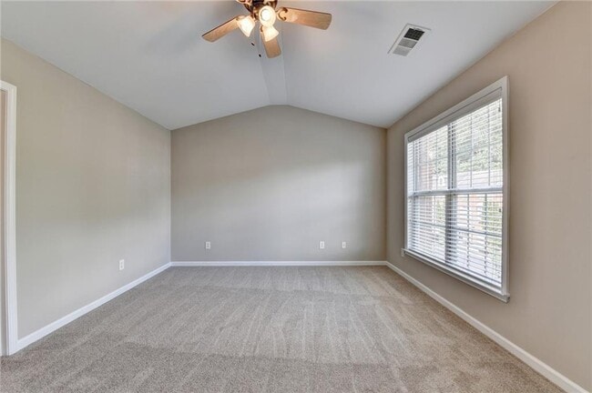 Building Photo - 4020 Edgecomb Dr