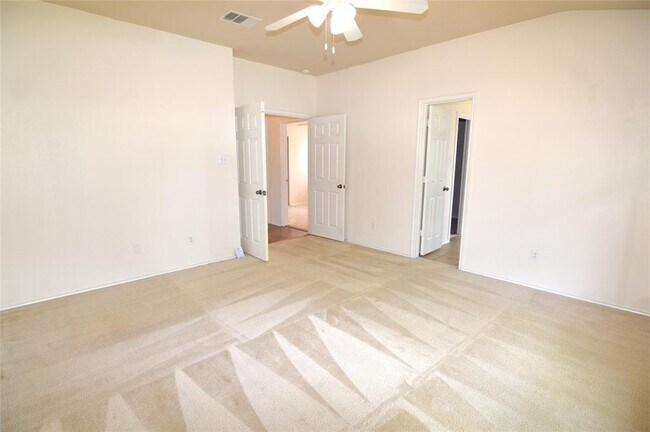 Building Photo - 3148 Henderson Path