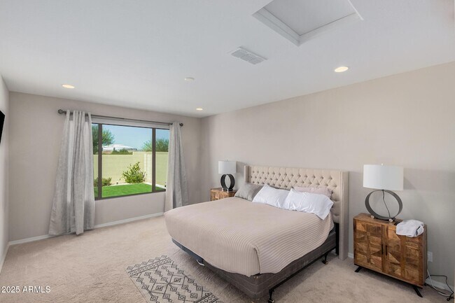 Building Photo - 5654 N 88th Ln