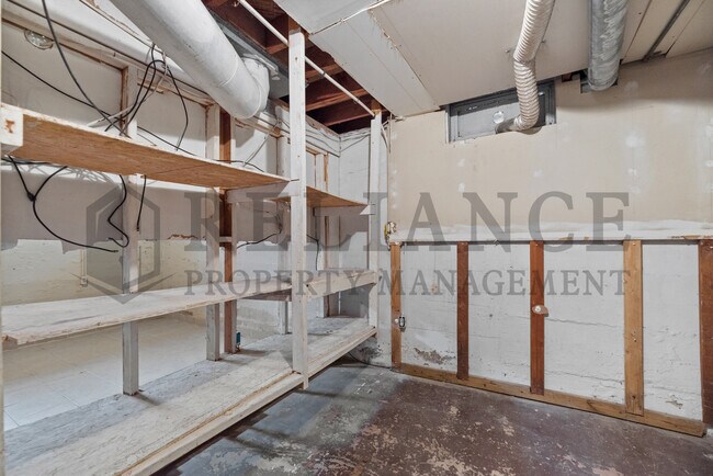 Building Photo - 5110 E Pawnee St