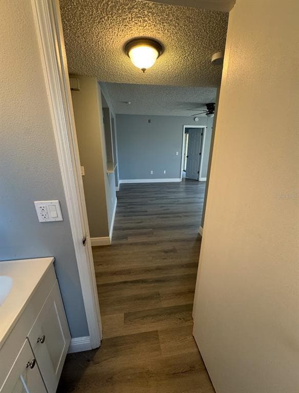 Building Photo - 8198 Fairways Cir