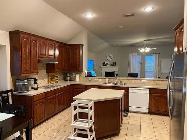 Building Photo - 5827 Silver Sage Ln