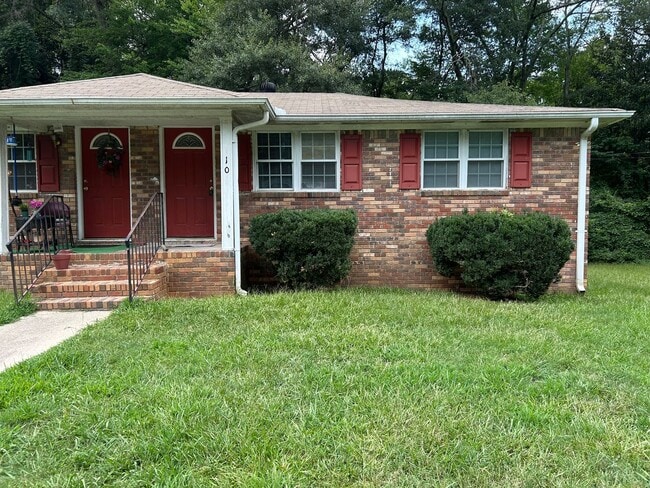 Primary Photo - Quiet and Secluded Neighborhood with Frien...