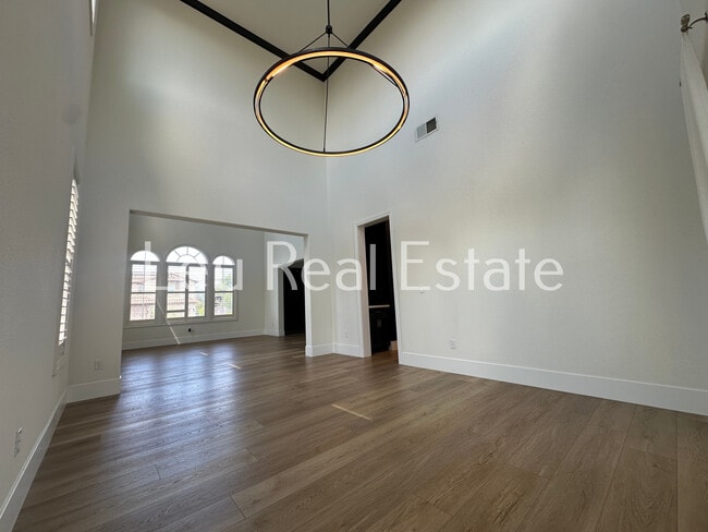 Building Photo - 2630 Giorno Way