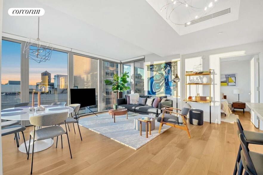 Primary Photo - 547 W 47th St