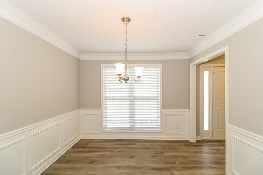 Building Photo - 845 Simon Ive Dr