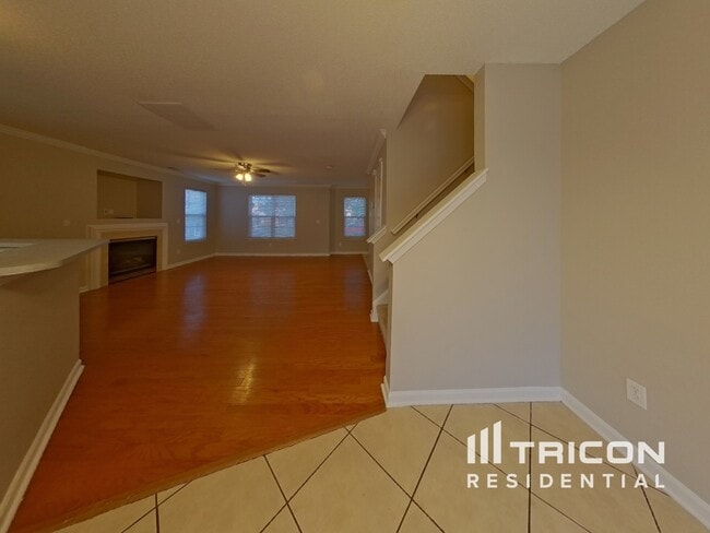 Building Photo - 2228 Meadecroft Rd