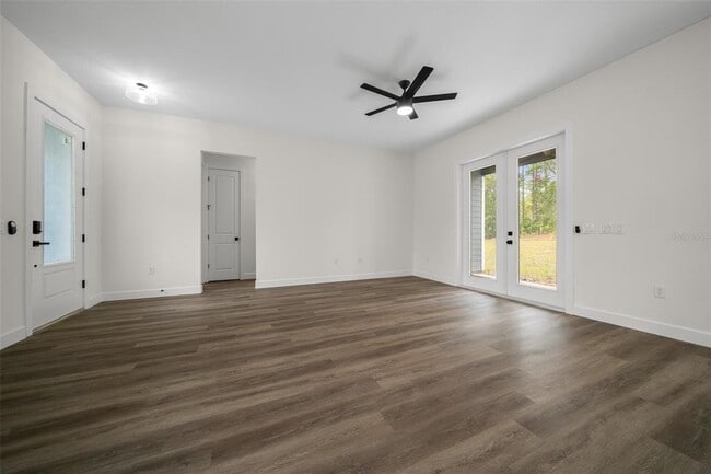 Building Photo - 7162 N Cricket Dr