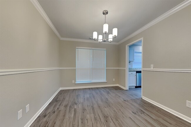 Building Photo - 5061 Stewart Dr