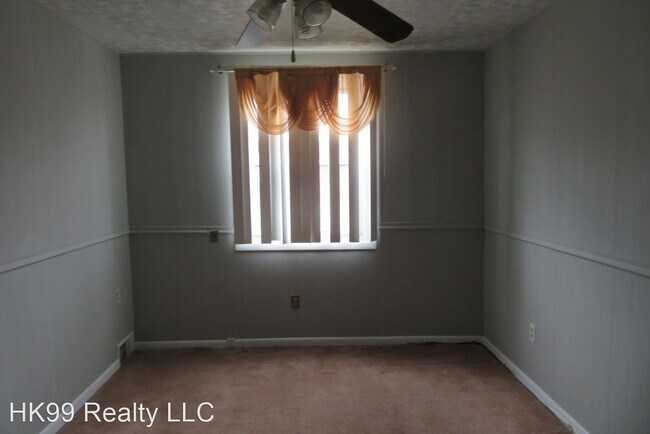 Building Photo - 3 br, 1.5 bath House - 2742 Elbridge St.