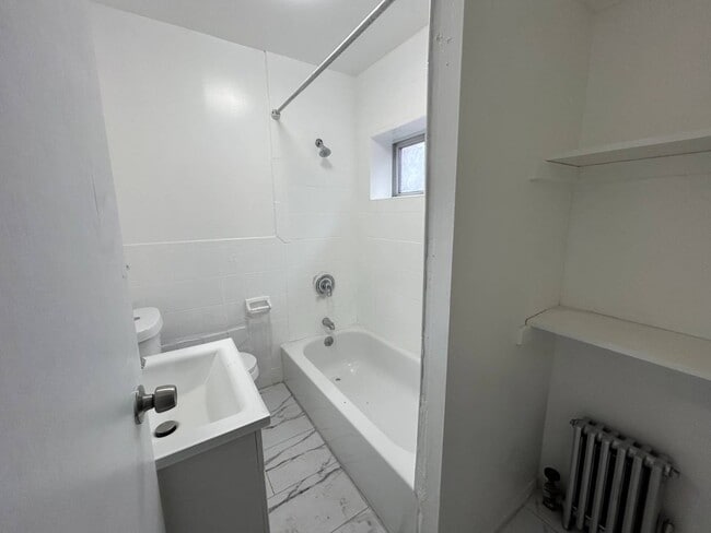 Building Photo - 1819 Palisade Pl