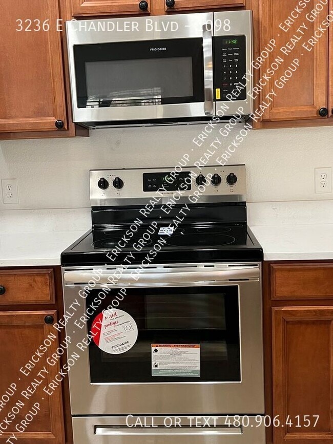 Building Photo - 3236 E Chandler Blvd