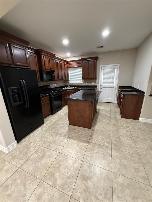 Building Photo - 5600 Alvin A Klein Dr