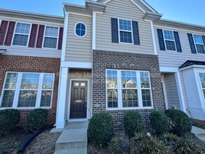 Building Photo - 826 Cupola Dr