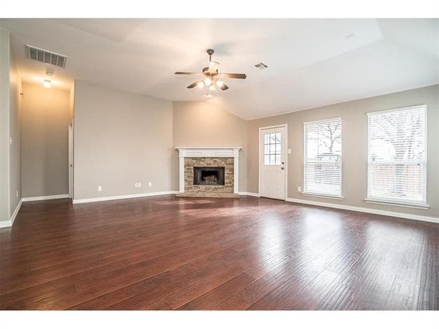 Building Photo - 8009 Indian Palms Trail
