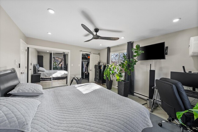 Building Photo - N20W5343 Pierce Ct