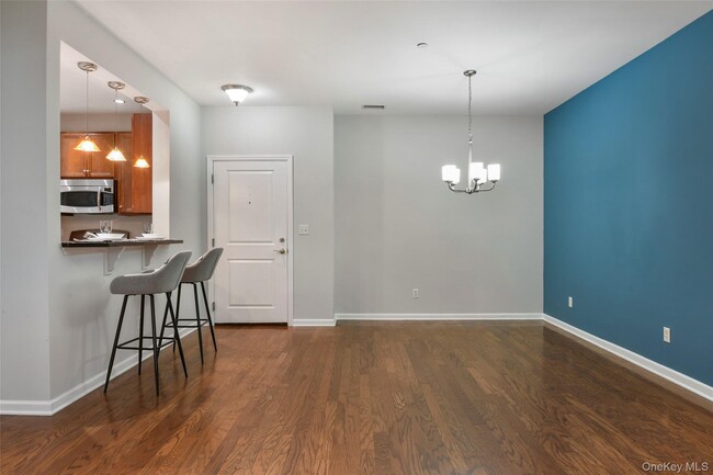 Building Photo - 410 Westchester Ave