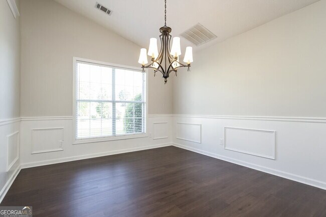 Building Photo - 2585 Fairmont Park Ct