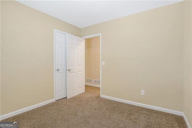 Building Photo - 1463 Devon Mill Way