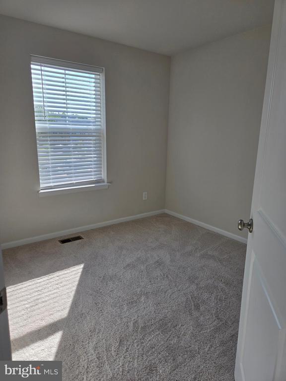 Building Photo - 803 Blue Wing Ct