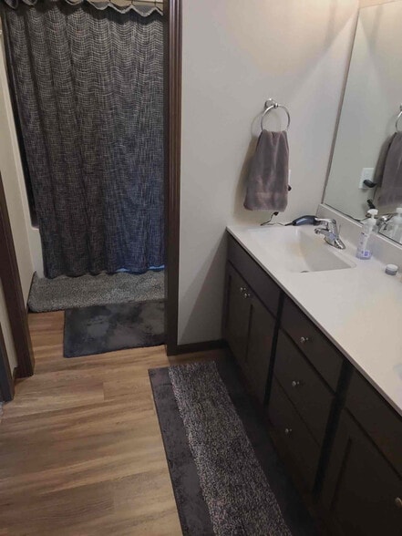 Building Photo - 4600 W Graceland Ct