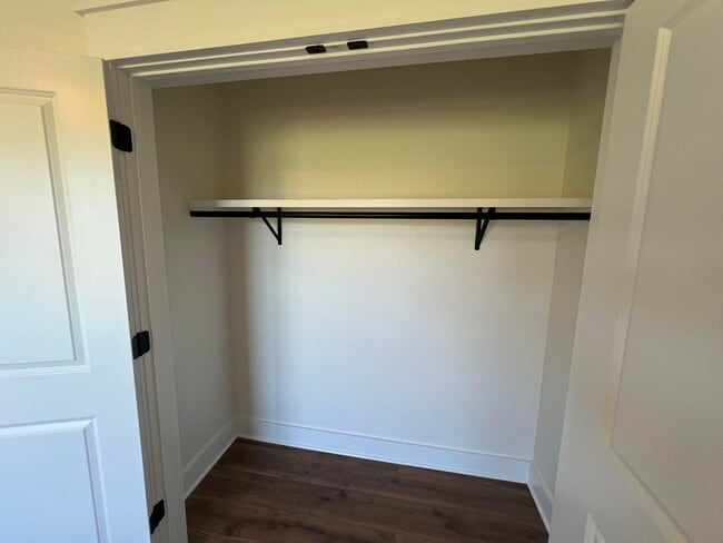 Building Photo - 308 Wolverine Way