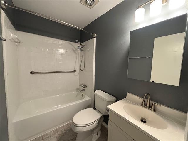 Building Photo - 1237 N Knowles Dr