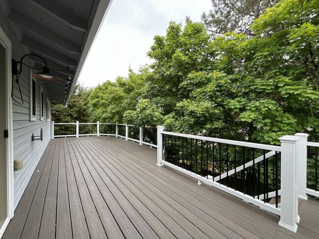 Building Photo - Three-Bedroom Home Near Nike Campus with Bonus Room, Large Deck & Two-Car Garage