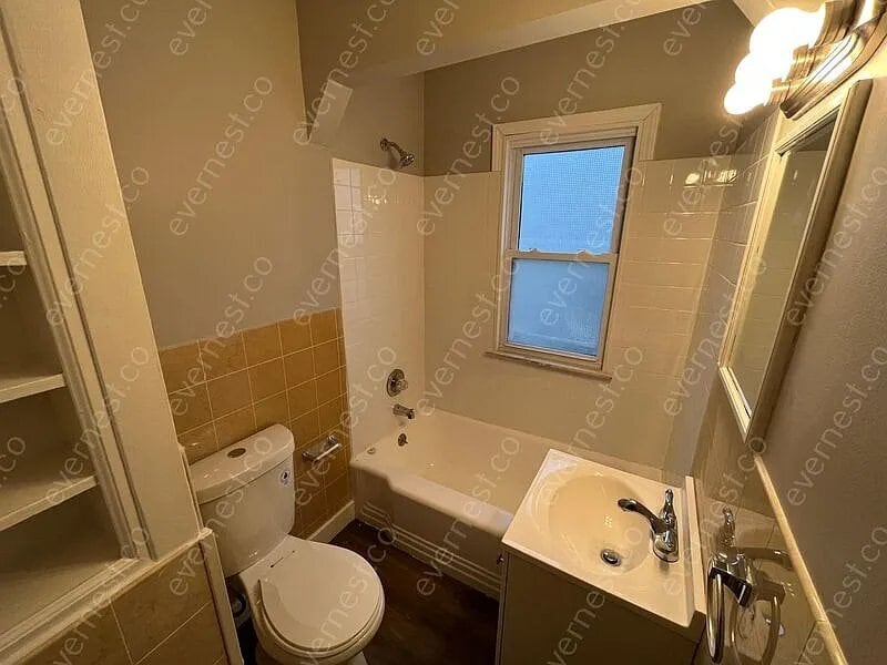 Building Photo - 84 W Shevlin Ave