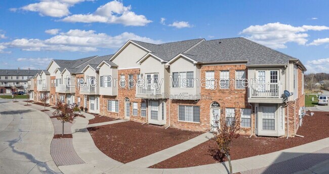 Building Photo - 14204 Lakeside Blvd N