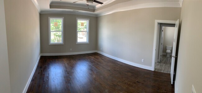 Building Photo - 609 39th Ave N