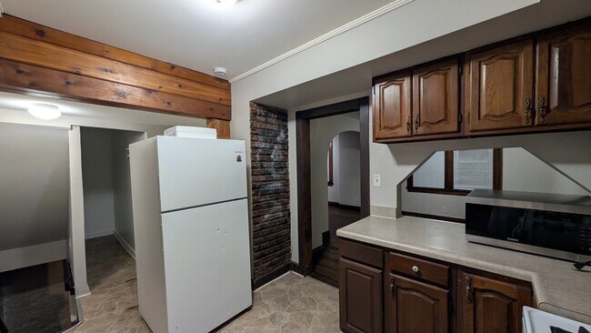 Building Photo - Newly Renovated 3-Bedroom Apartment in Mic...