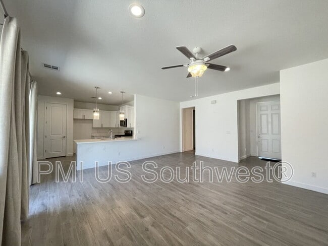 Building Photo - 3263 Secret Pass Canyon Dr