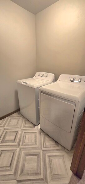 Upper level laundry - 6125 S Alki Pl