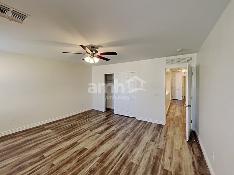 Building Photo - 11264 E Quartet Ave