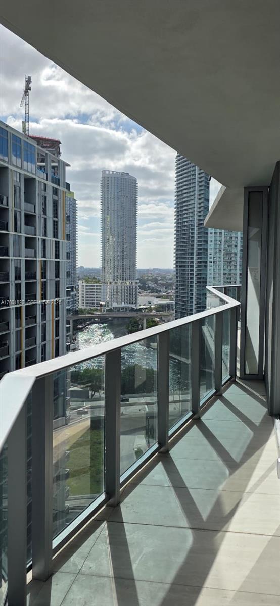 Building Photo - 77 SE 5th St