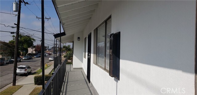 Building Photo - 901 Carob Way