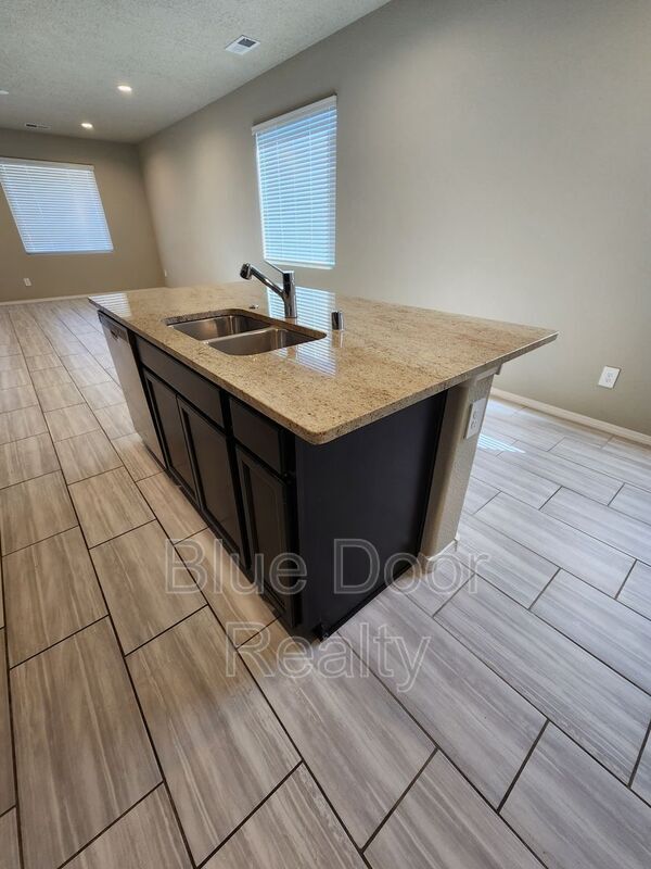 Building Photo - 10637 Aspiration Ln SW