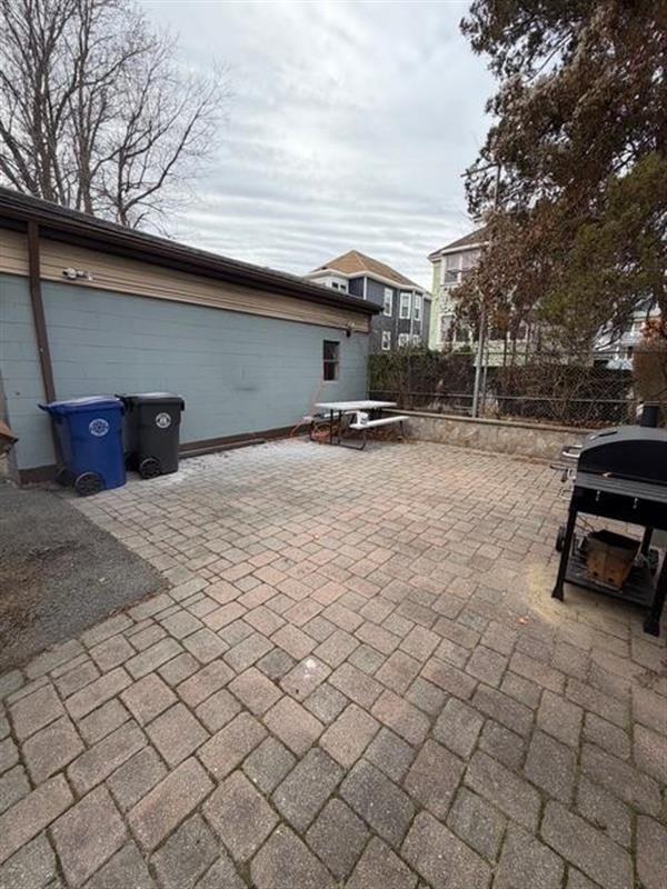 Building Photo - 33 Lafayette St