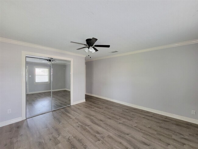 Building Photo - 2513 Kowis St