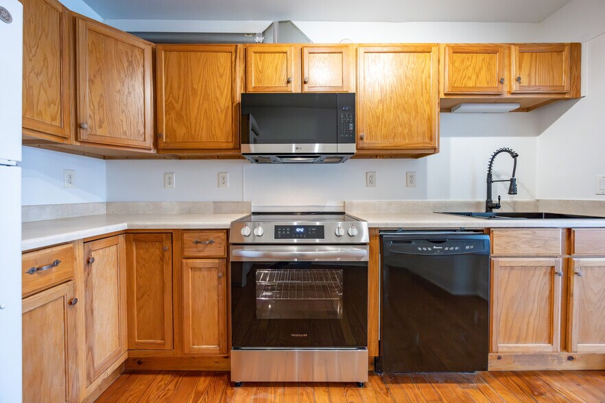 Building Photo - 50 Hancock St