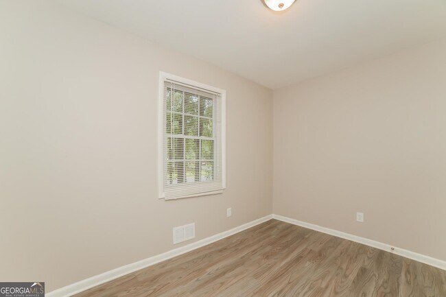 Building Photo - 436 Voyles Dr