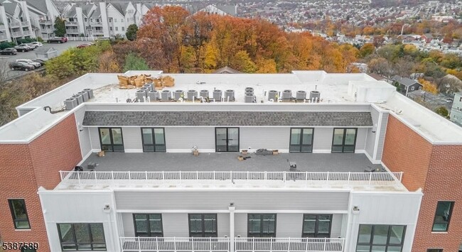 Building Photo - 318 Dixon Ave