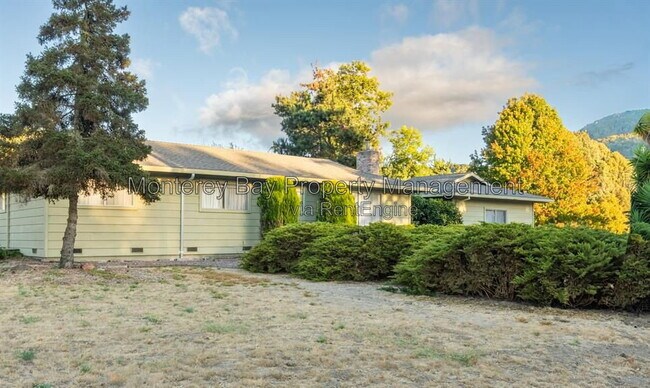 Building Photo - 27045 Meadows Rd