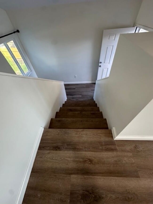 Building Photo - Spacious 4 Bedroom, 2 Bath, 2 Car Garage, 2 story Single-family home w/yard