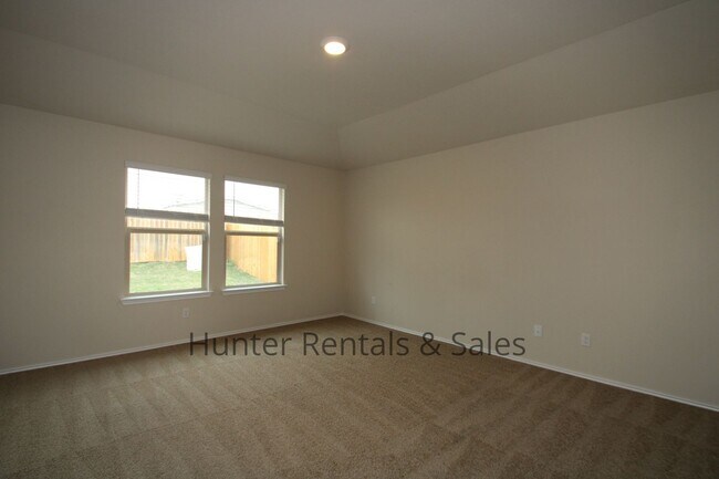 Building Photo - Patriots Ridge