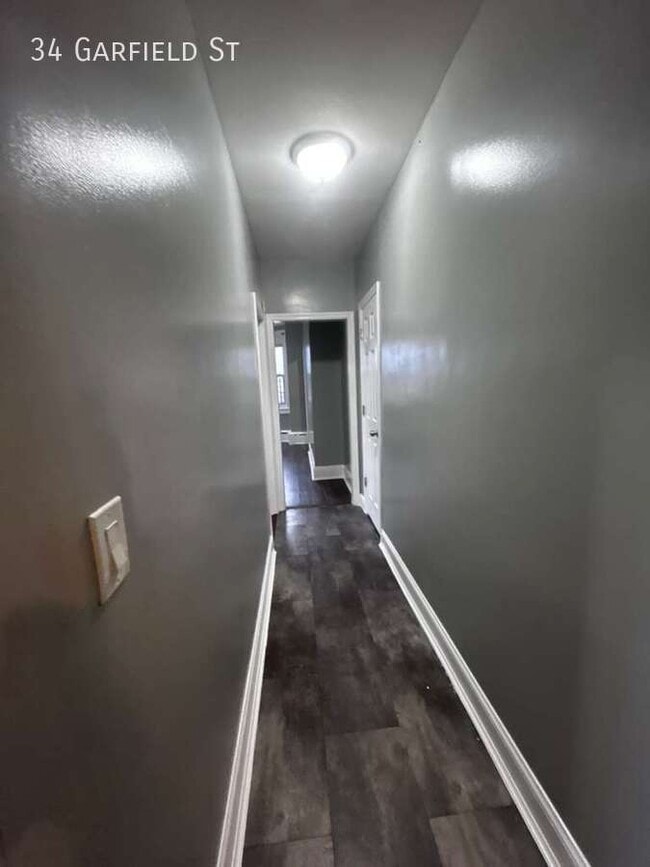 Primary Photo - 34 Garfield St